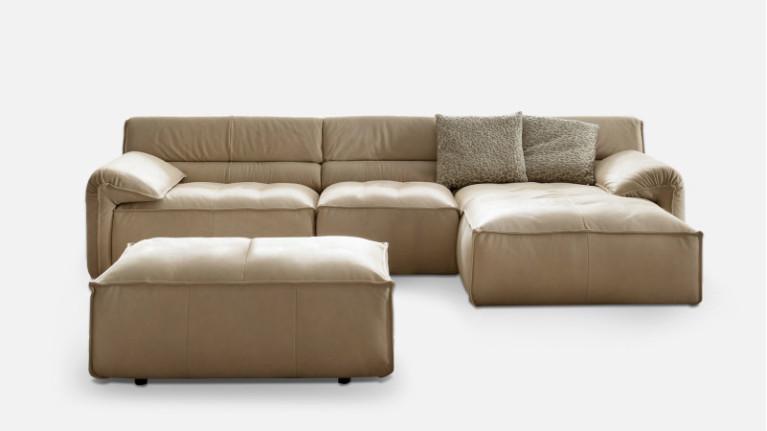 VOLA modular corner sofa in beige leather | Generous dimensions