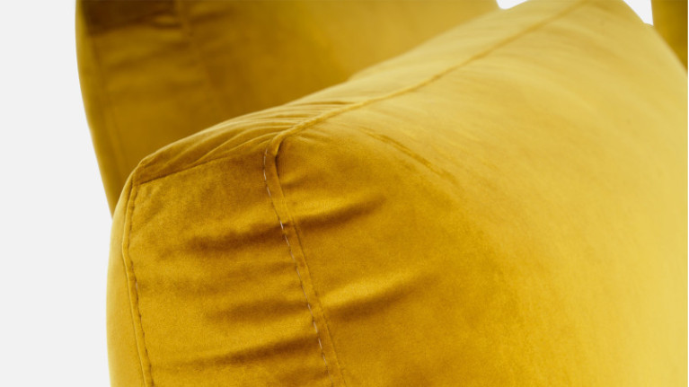 FLY sofa | A white leather living room