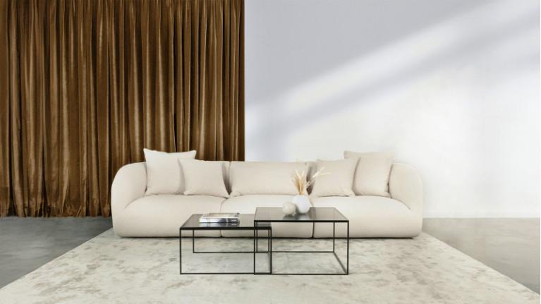 RIVA maxi sofa | Wrap-around curves and generous comfort