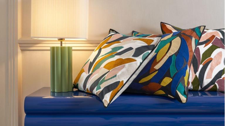 DEFILE cushion | Sumptuous embroidery