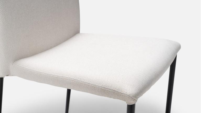 POLA chair | Customize yours