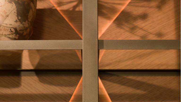 ECLIPSE bookcase | Customized and design bookcase