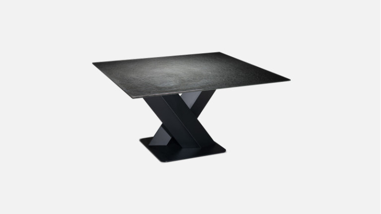 Square dining table X FACTOR | Création d'exception