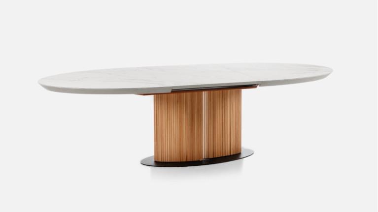 CANNELE extendable wood and white ceramic dining table