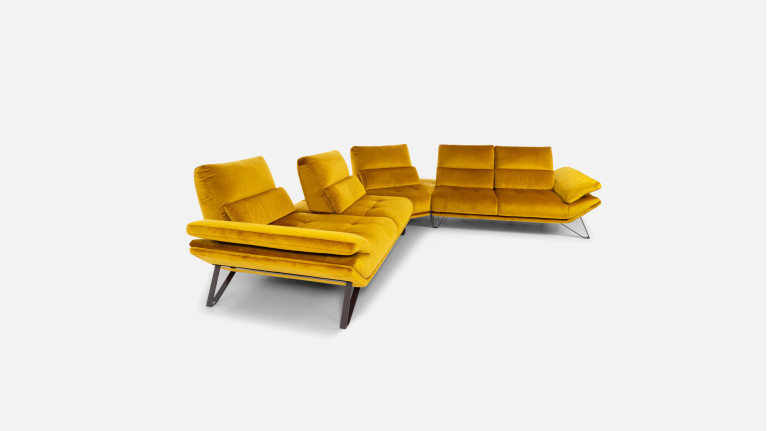 FLY corner sofa | A mustard-yellow velvet-look living room