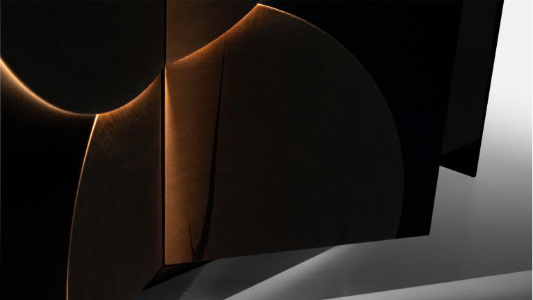 EQUINOXE | Ode to light and nature 4-door lacquer sideboard