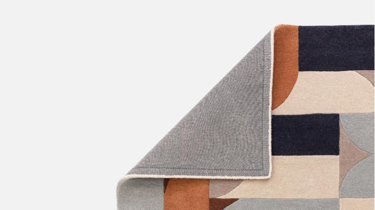 KLOTSKI rug | Geometric shapes and elegant curves