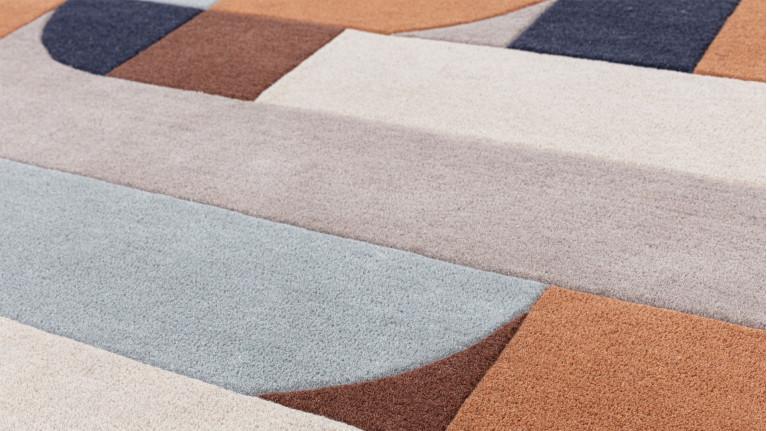 KLOTSKI rug | Geometric shapes and elegant curves