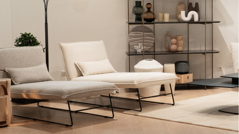 JASMIN indoor lounge chair | Colors beige or gray