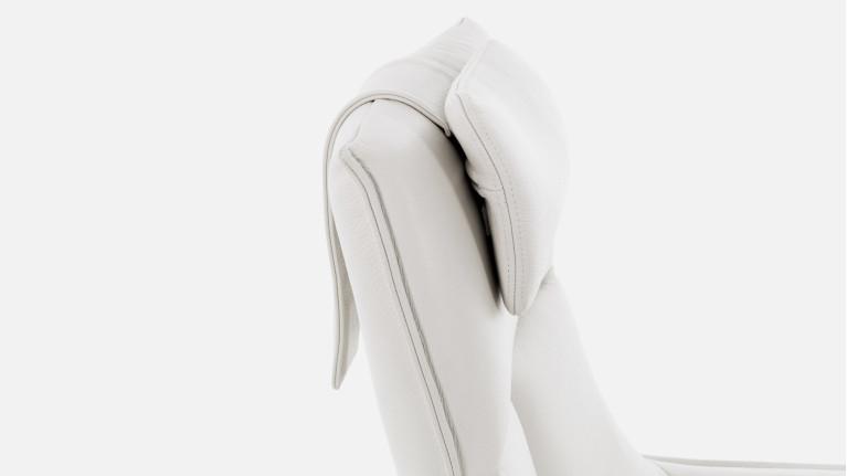 FLOCON electric recliner | Wrap-around design and lines