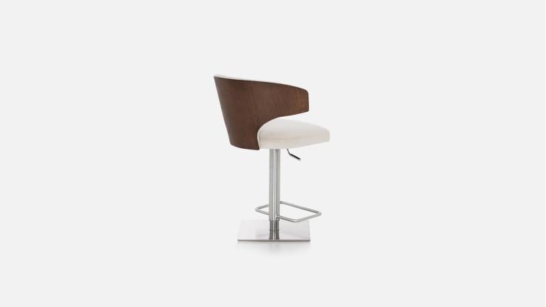 WING bar stool | Play the contemporary card