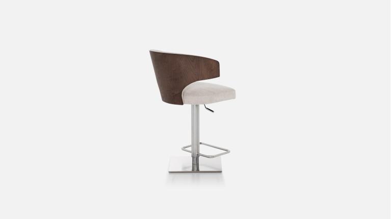 WING bar stool | Play the contemporary card