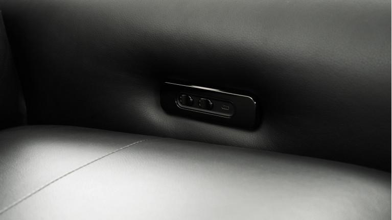 3-seater leather recliner sofa ROSSINI | Optimum relaxation