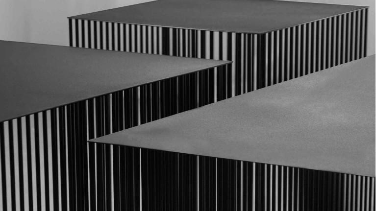 Coffee table VEIL | Aerial design