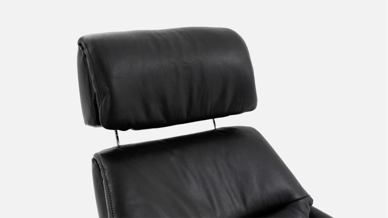 JULIO leather manual recliner | Comfort and elegance
