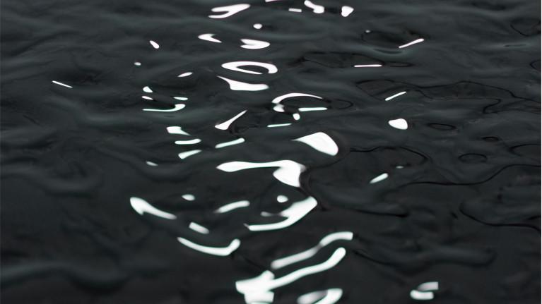 FOGGIA coffee table | Elegance sculpted by light