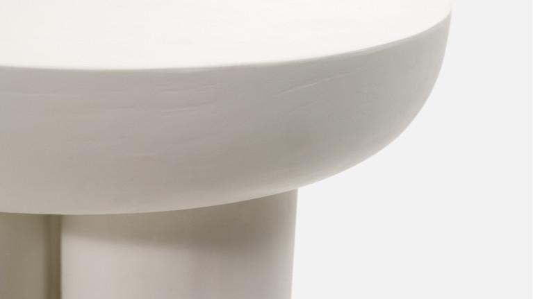 Bout de canapé RITA | Simplicity with a touch of elegance