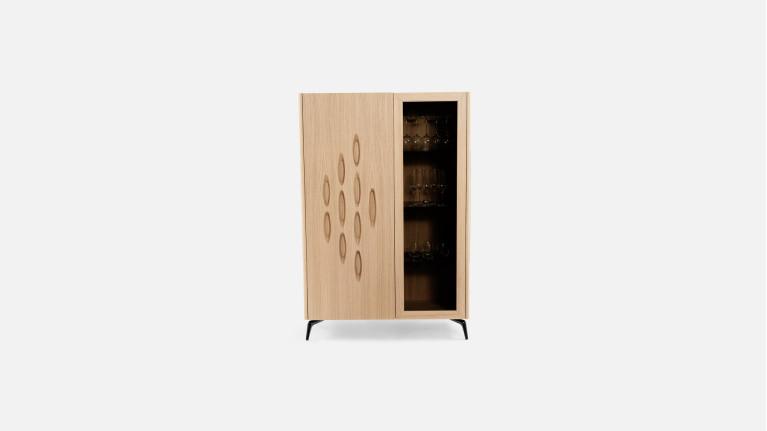 Vitrine OROS | Elegant lighting and refined storage