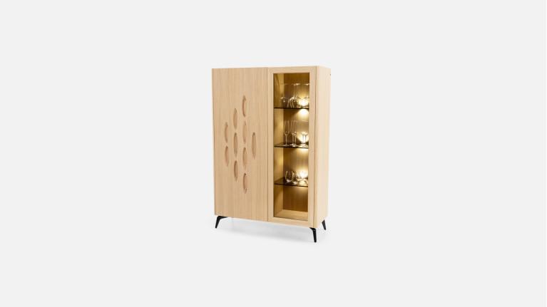 Vitrine OROS | Elegant lighting and refined storage