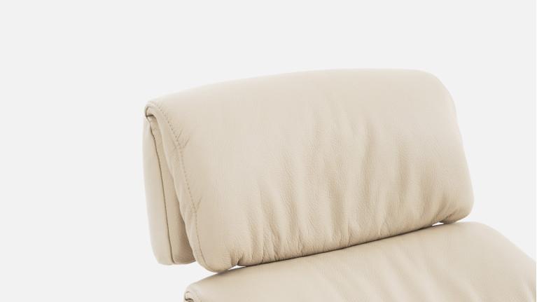 JULIO leather manual recliner | Comfort and elegance