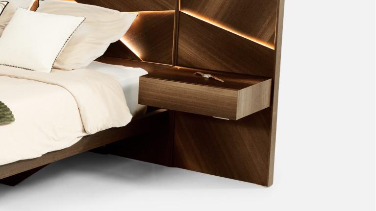 ECLIPSE bed and nightstand set | Une chambre design