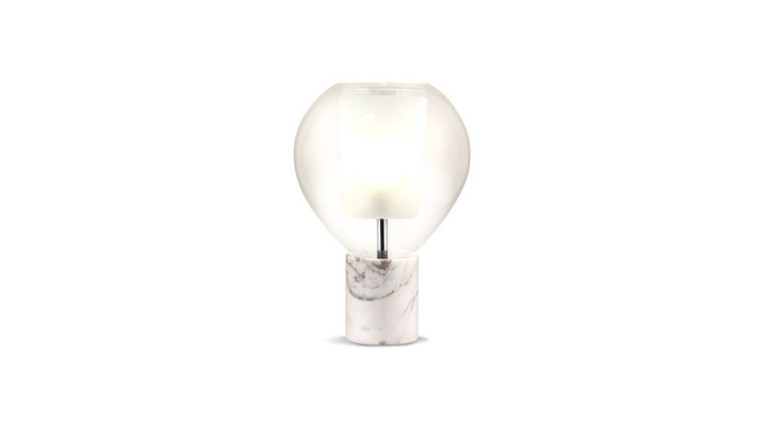 Lampe CIRCE - Base en marbre blanc (existe en noir et travertin) et design tout en rondeur pour cette lampe de table d'exception