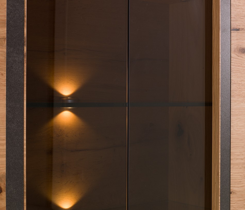 Vitrine CHALET - éclairage led en forme de sablier pour une ambiance chaleureuse