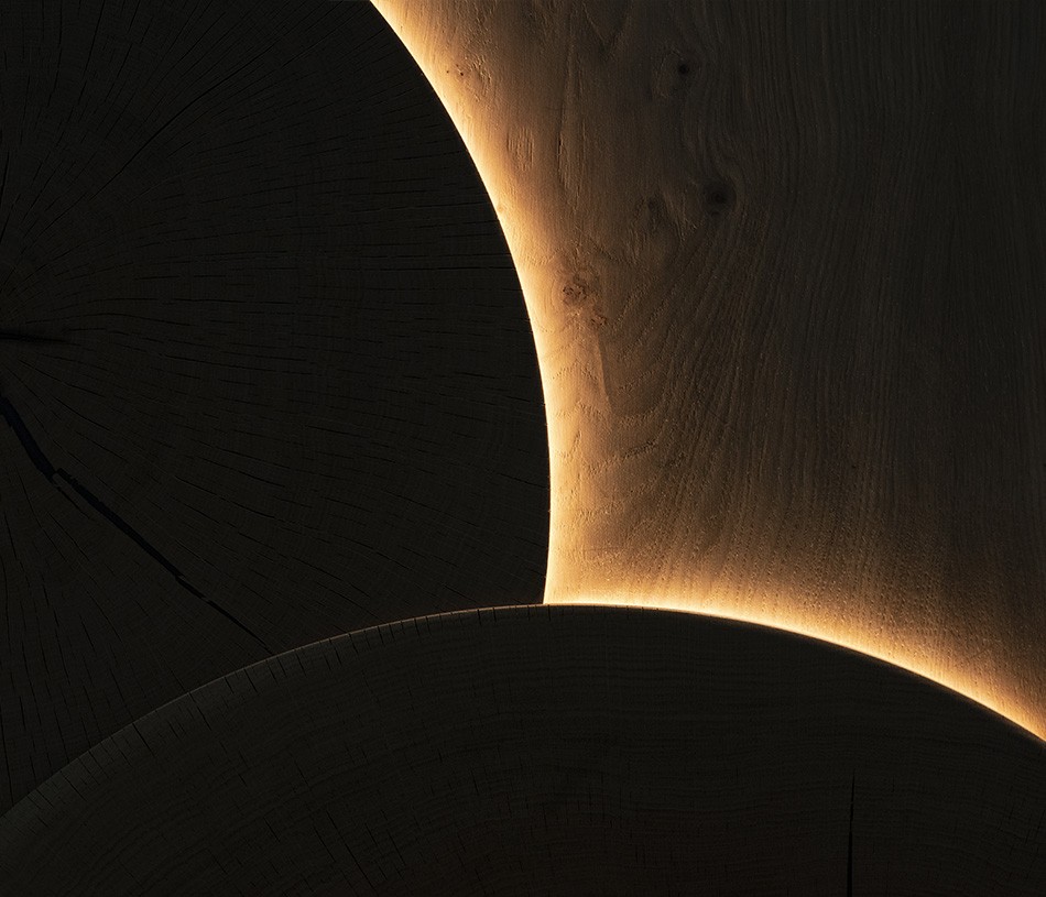 Vitrine 2 portes en bois EQUINOXE - Doublement Éclairée