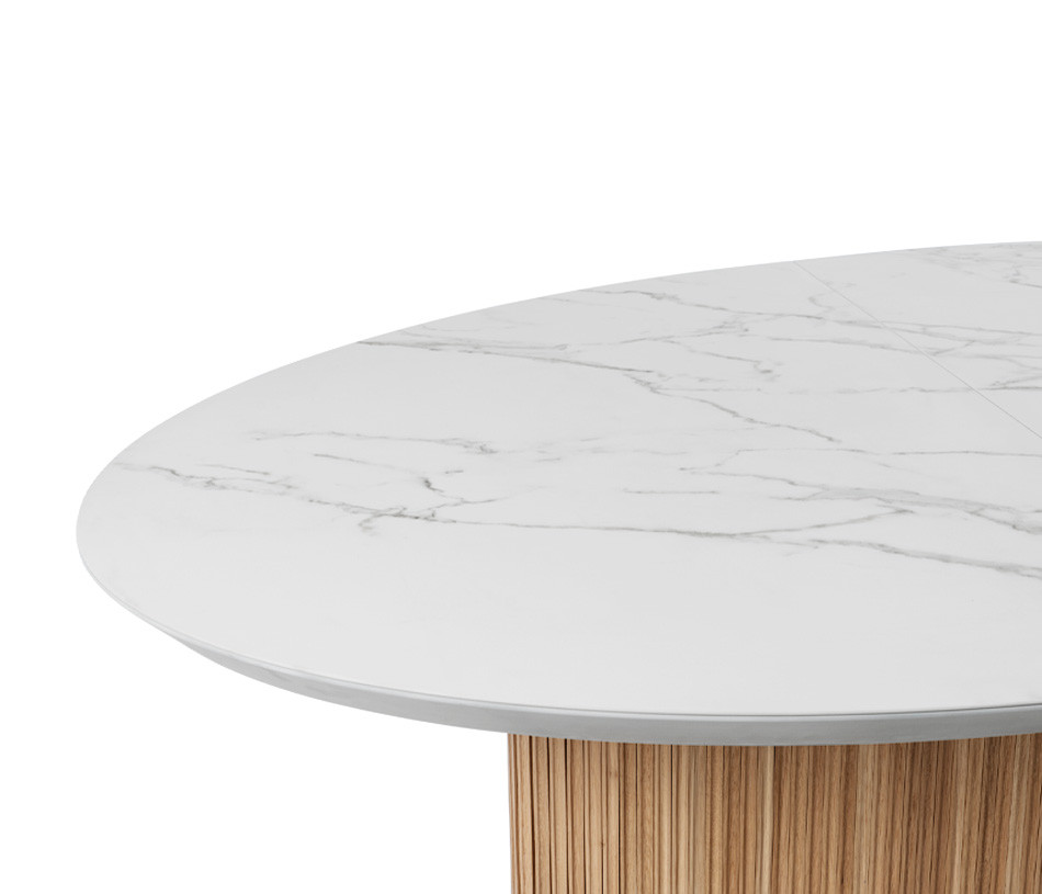 Table de repas en chêne et céramique inrayable effet marbre blanc CANNELE